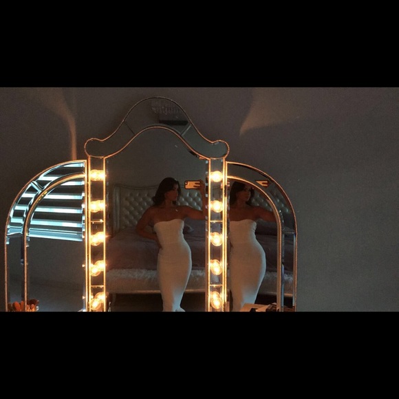 Meet your Posher, Marcela - Picture 1 of 7